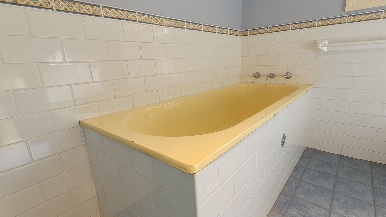 Photo of Bathroom in Cootamundra