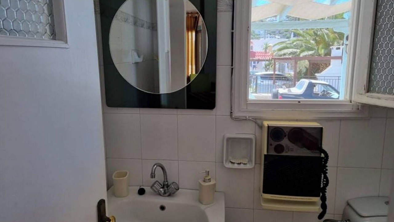 Photo of Bathroom in Kini
