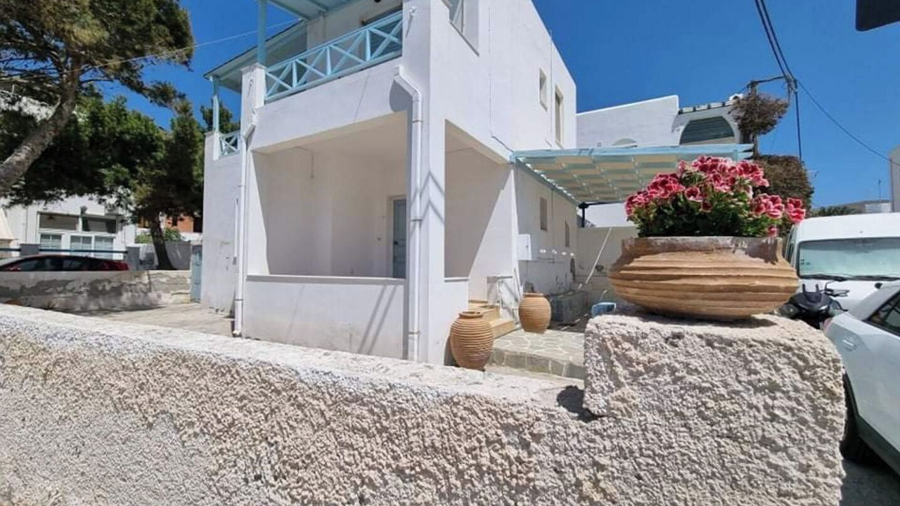 Photo of Outdoor in Kini