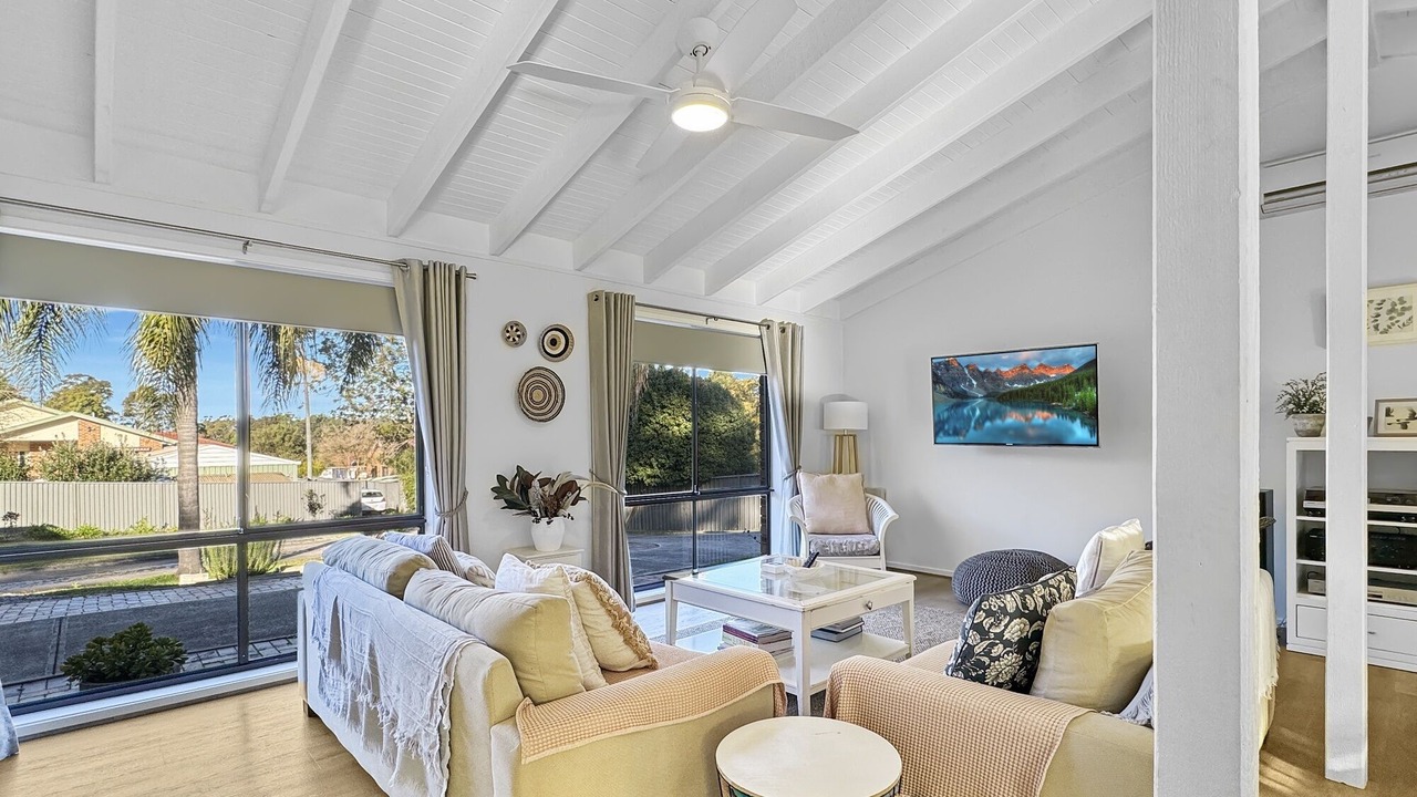 Photo of Livingroom in Surf Beach