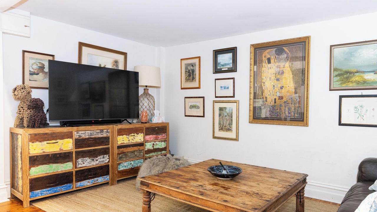 Photo of Livingroom in St Kilda West