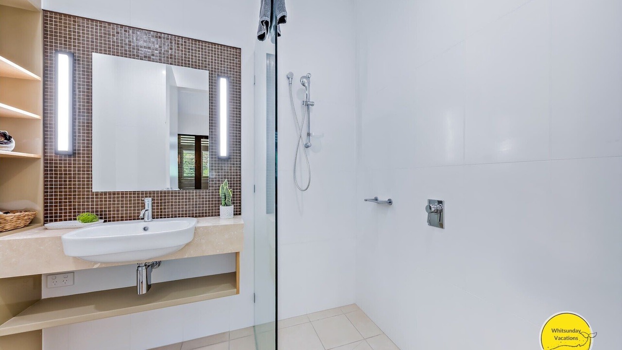Photo of Bathroom in Airlie Beach