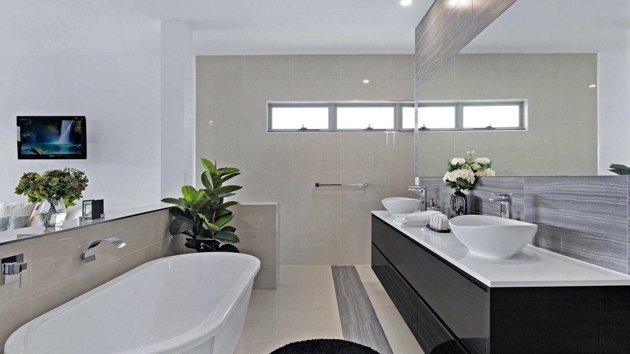 Photo of Bathroom in Broadbeach Waters