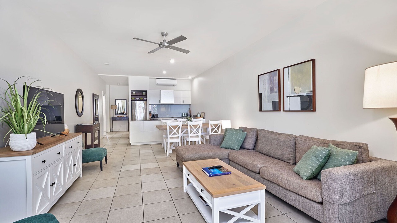 Photo of Livingroom in Palm Cove