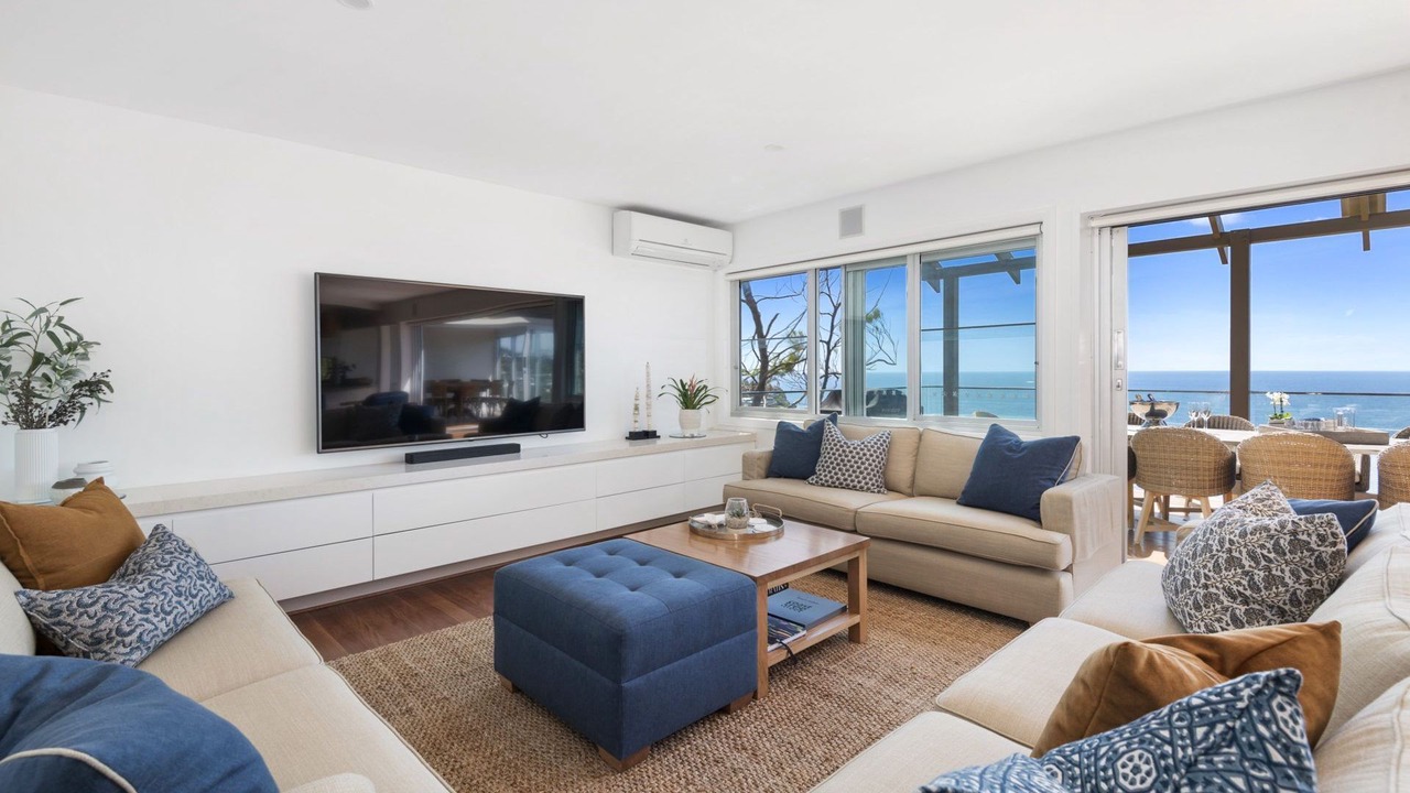 Photo of Livingroom in Whale Beach