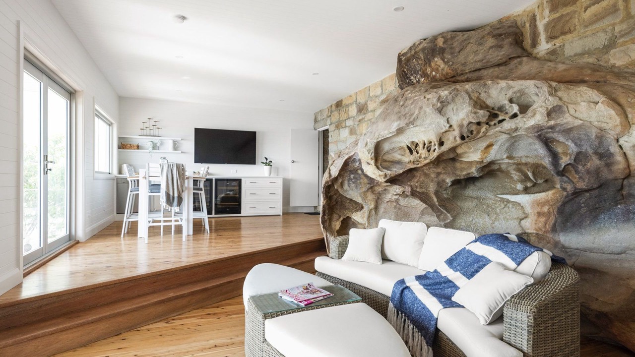 Photo of Livingroom in Whale Beach