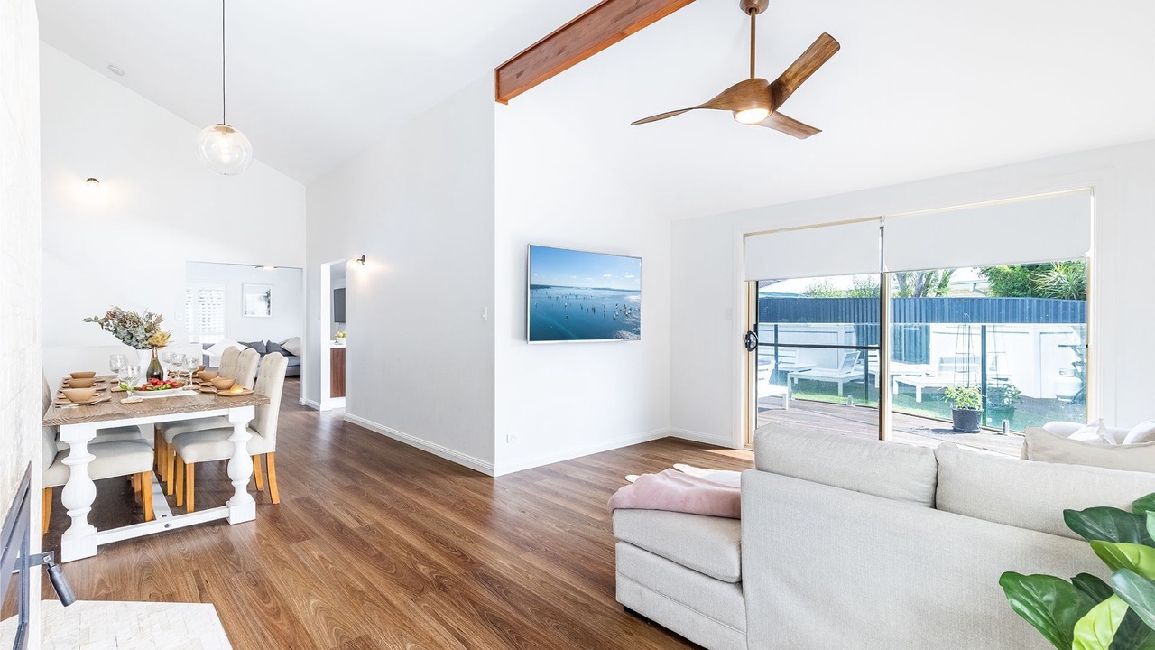 Photo of Livingroom in Salamander Bay