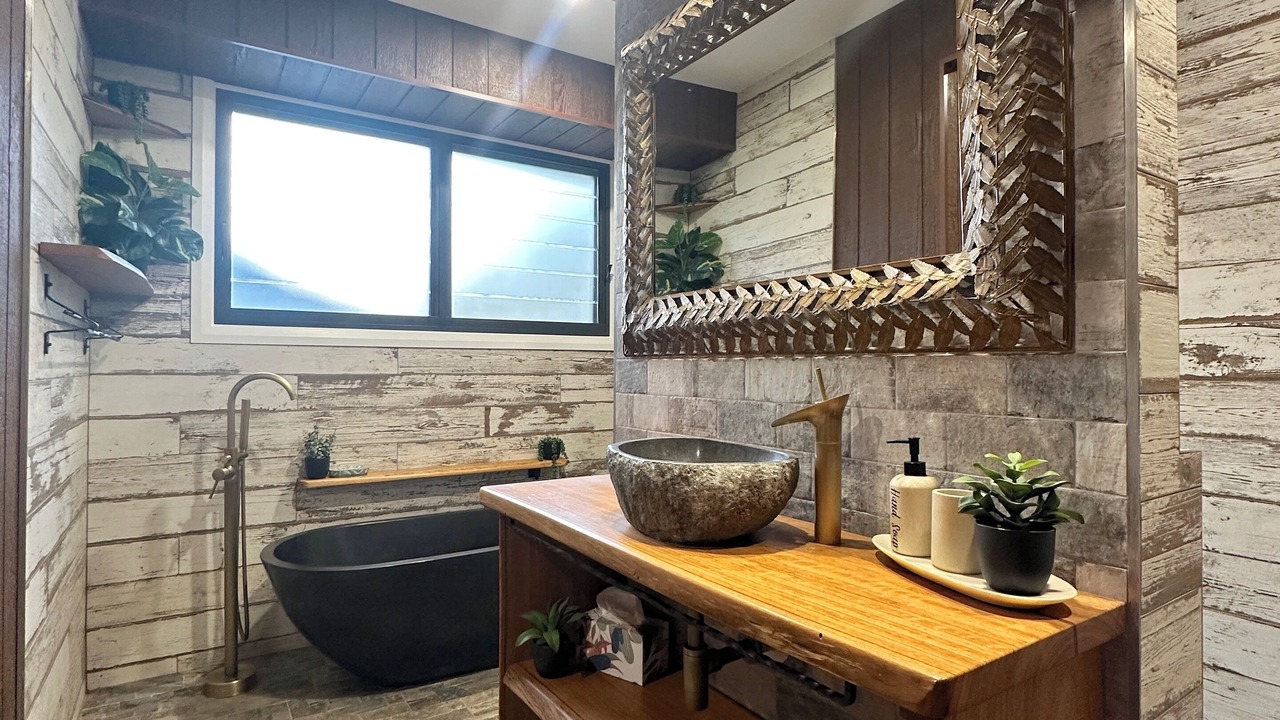 Photo of Bathroom in Blackmans Point