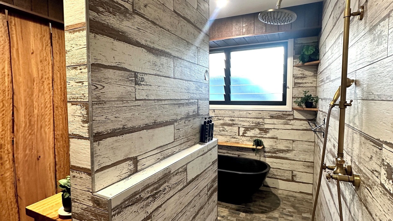 Photo of Bathroom in Blackmans Point