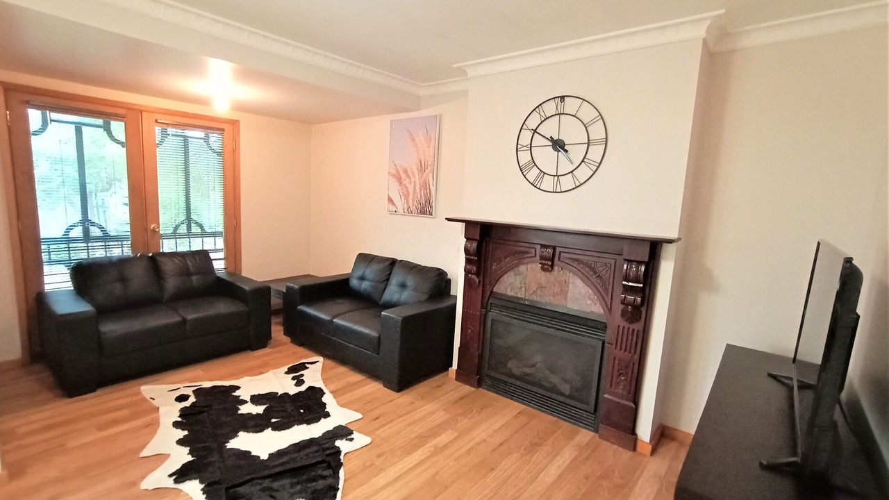 Photo of Livingroom in West Albury