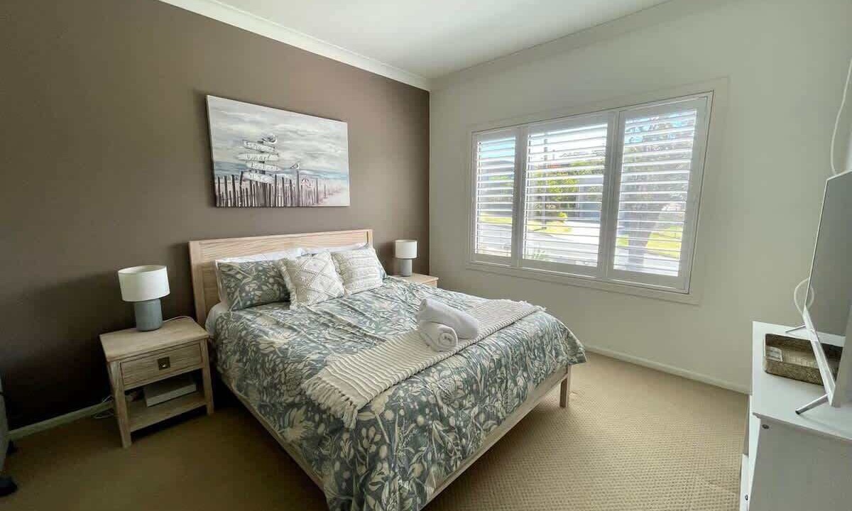 Photo of Bedroom in Mollymook Beach