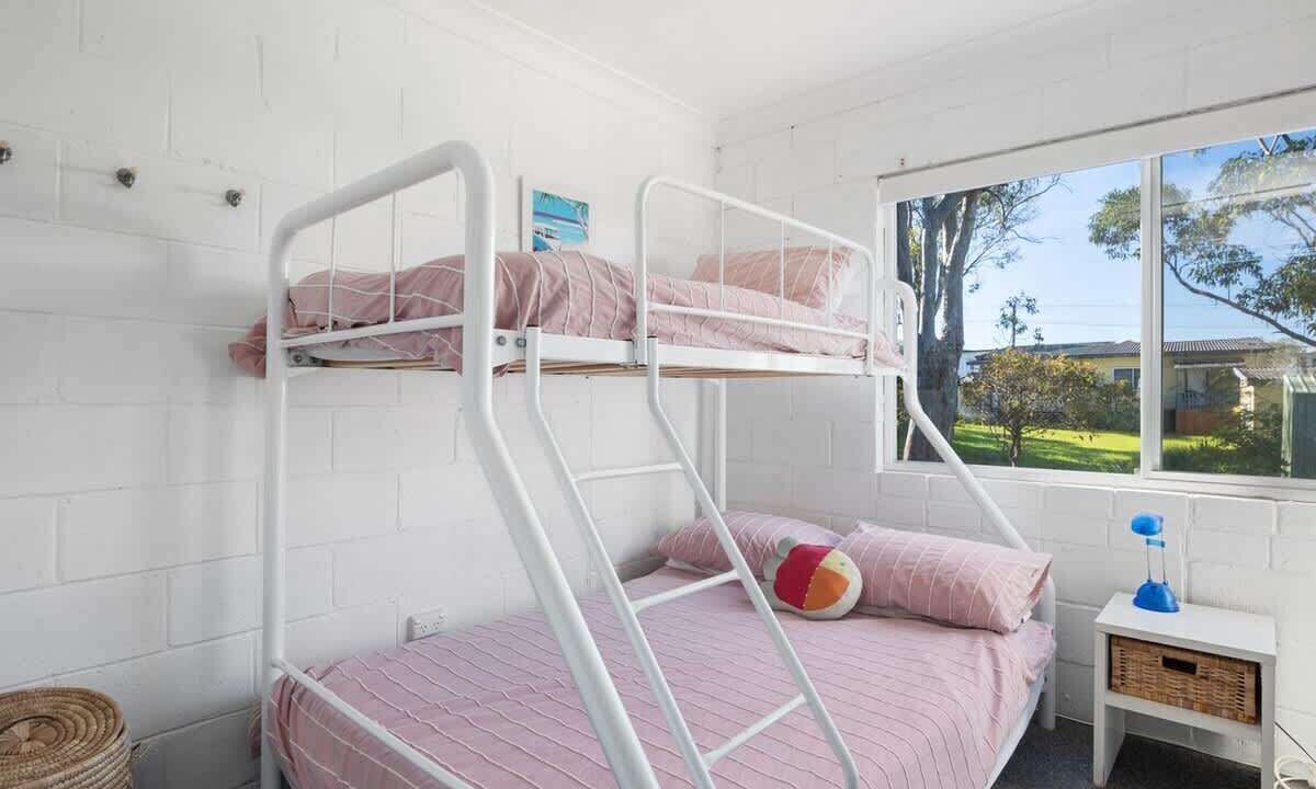 Photo of Bedroom in Mollymook Beach