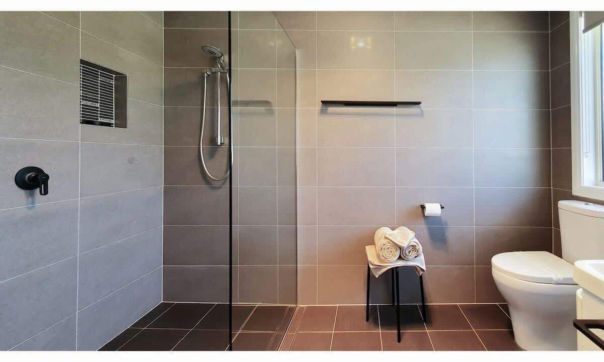 Photo of Bathroom in Narrawallee