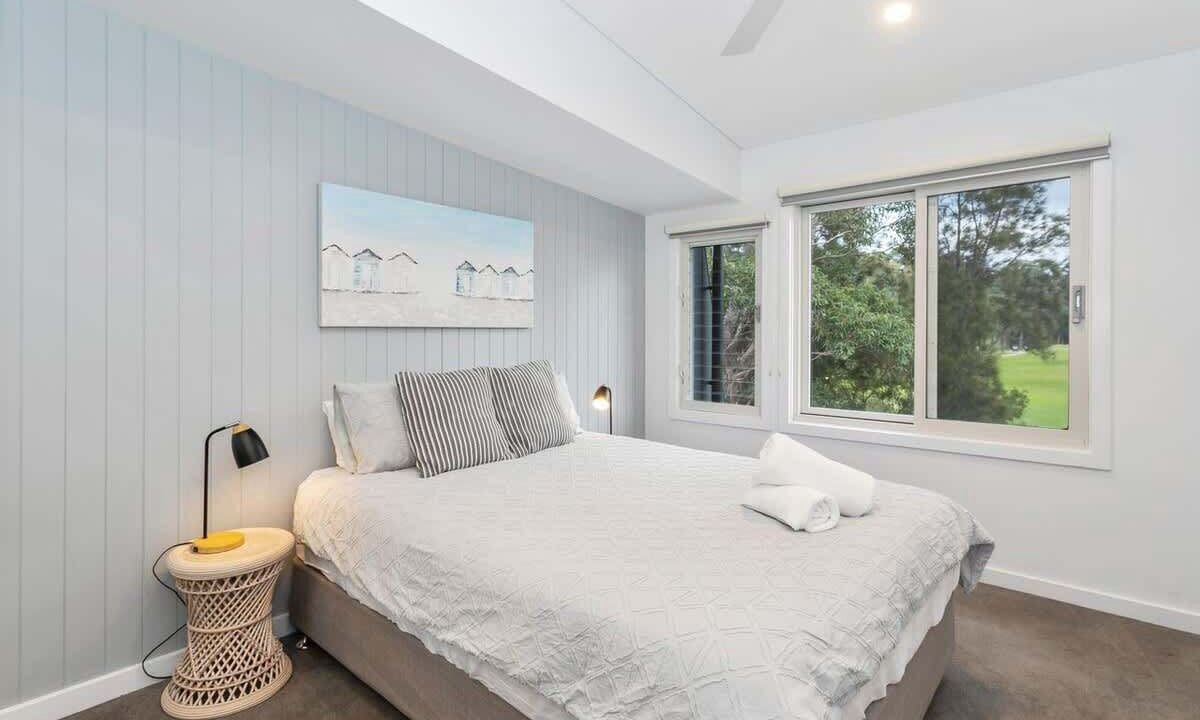 Photo of Bedroom in Mollymook Beach