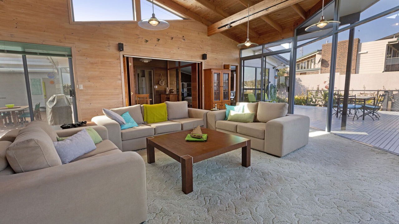 Photo of Livingroom in Paynesville