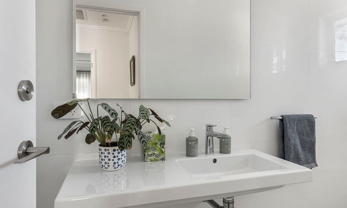 Photo of Bathroom in Kings Point