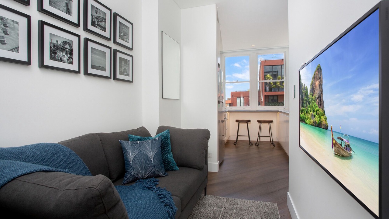 Photo of Livingroom in Elizabeth Bay