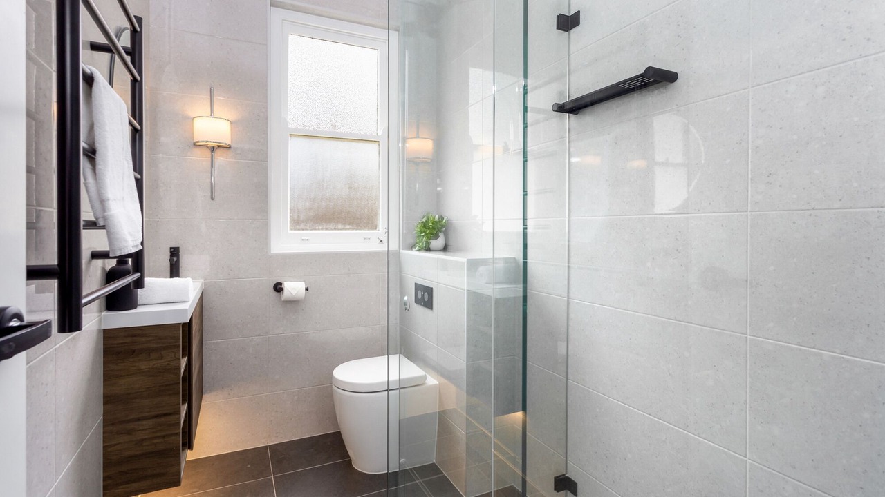 Photo of Bathroom in Elizabeth Bay
