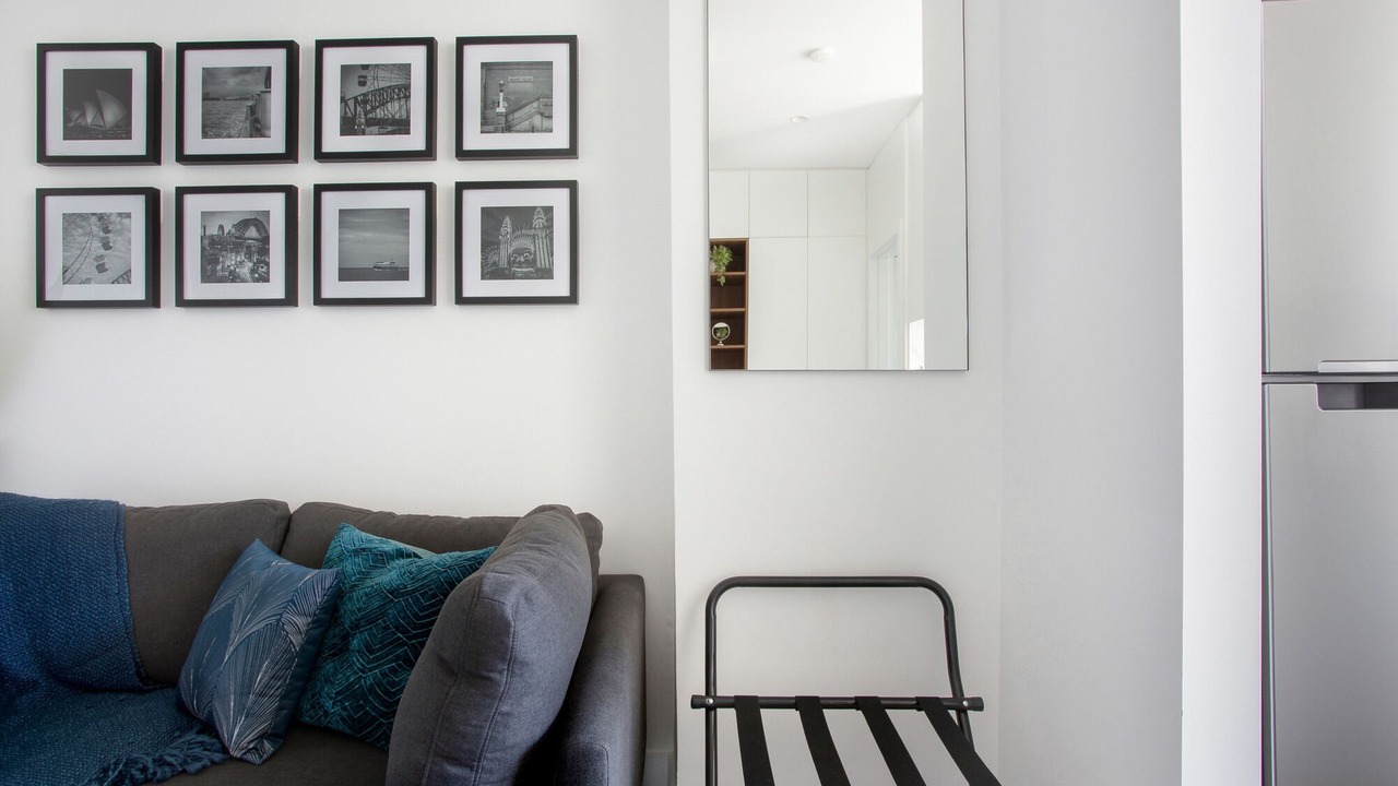 Photo of Livingroom in Elizabeth Bay