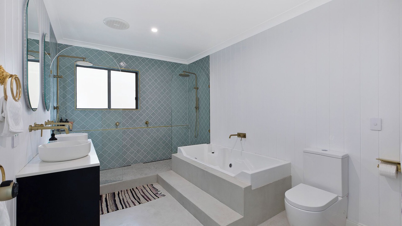 Photo of Bathroom in The Entrance