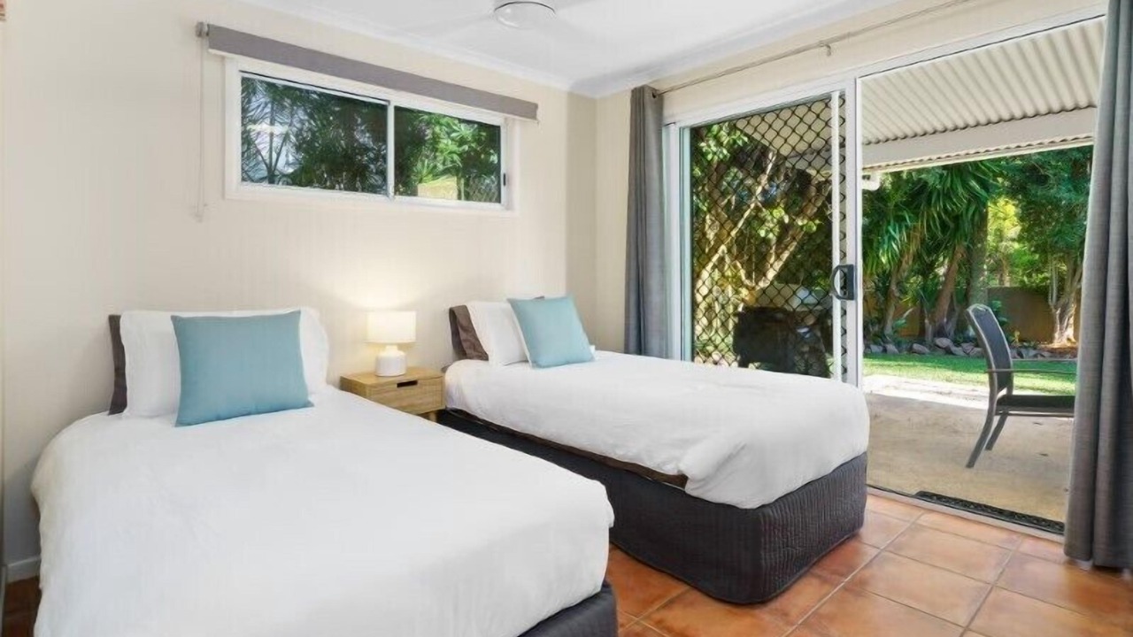 Photo of Bedroom in Castaways Beach