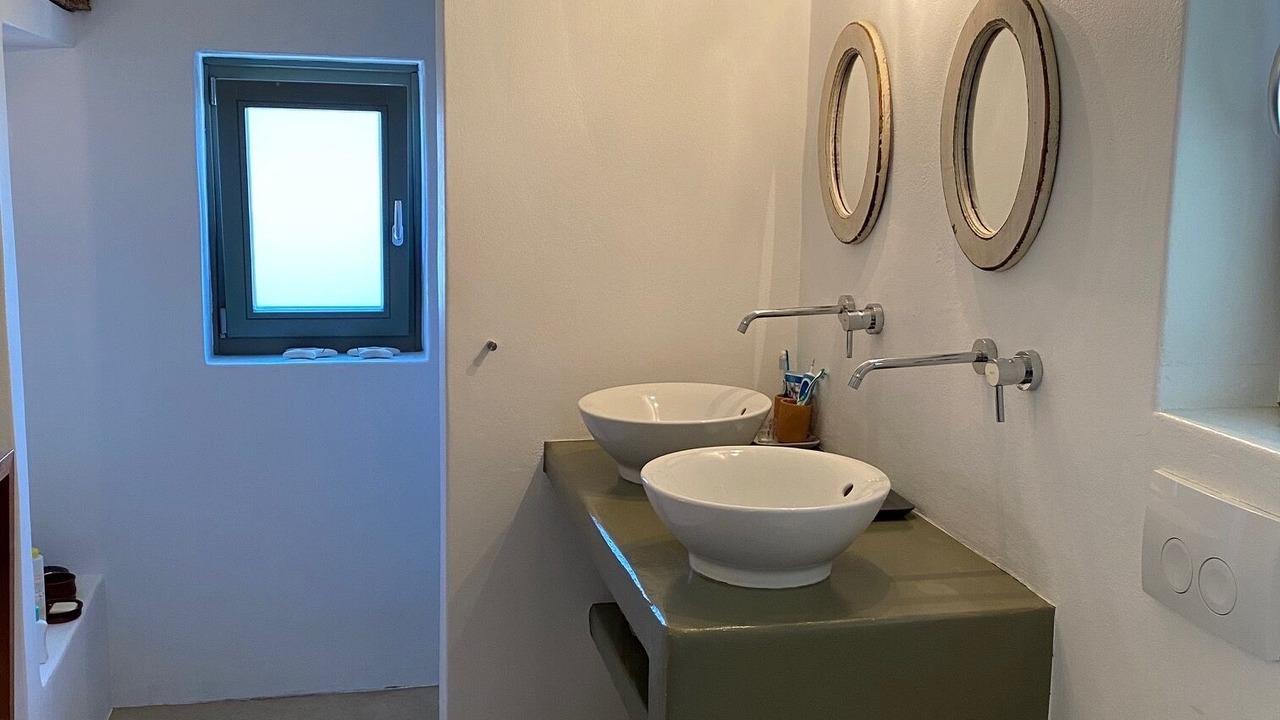 Photo of Bathroom in Tholaria