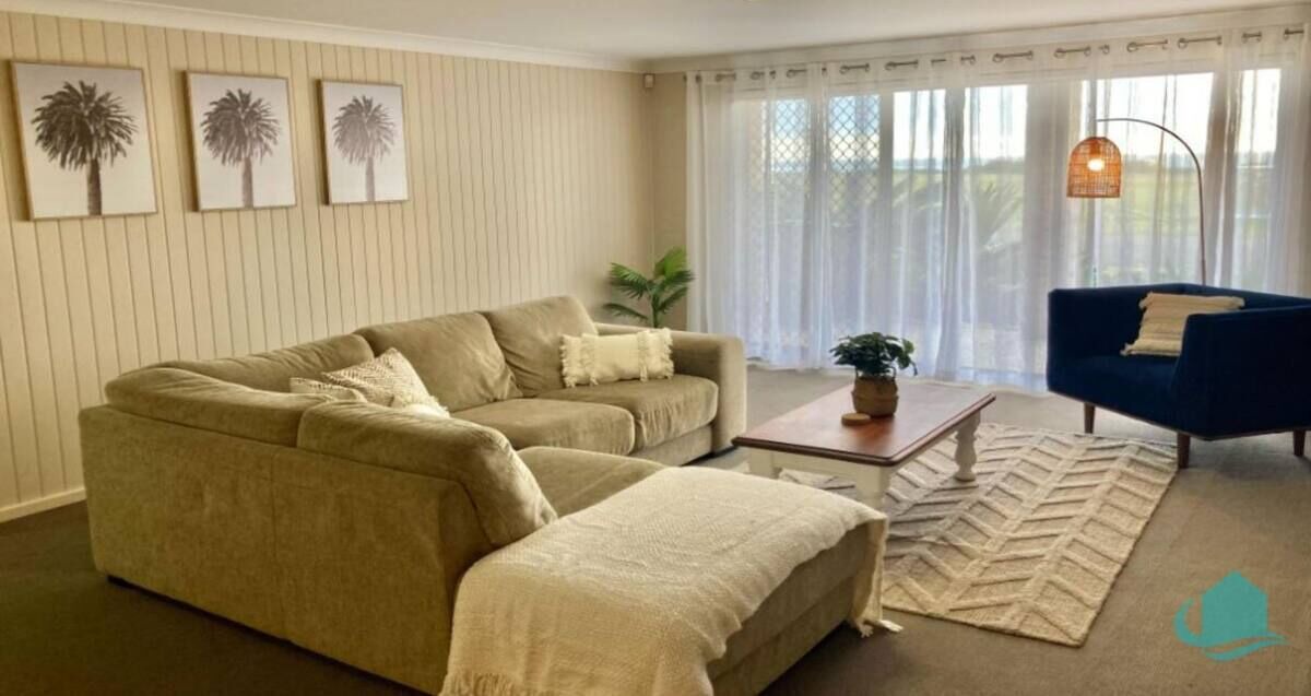 Photo of Livingroom in Caves Beach