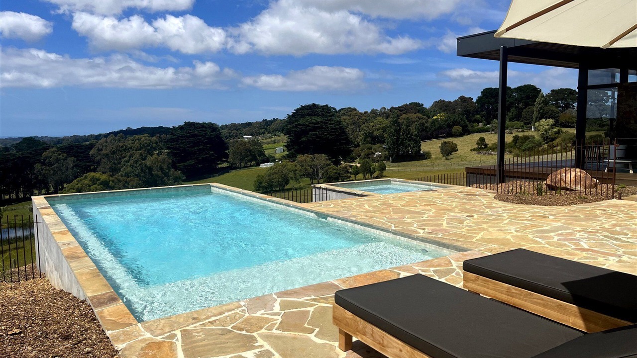 Photo of Outdoor in Red Hill
