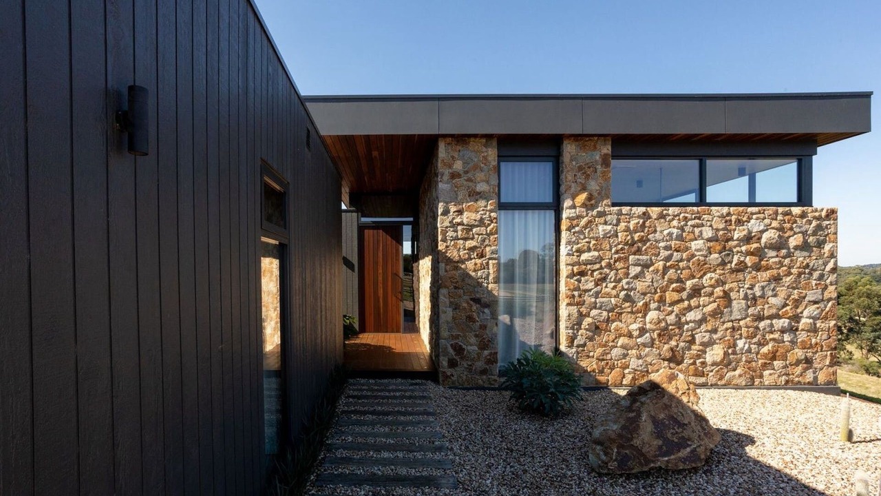 Photo of Outdoor in Red Hill