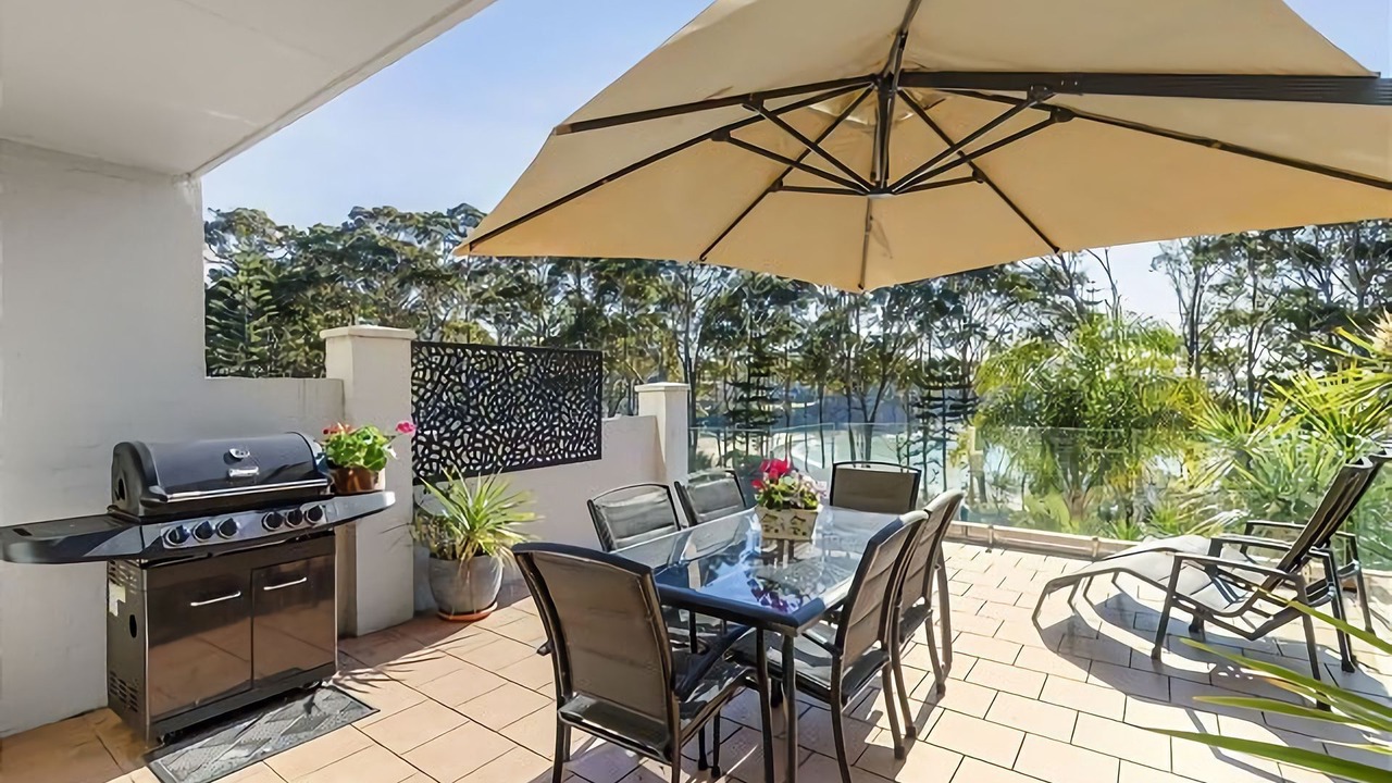 Photo of Outdoor in Denhams Beach