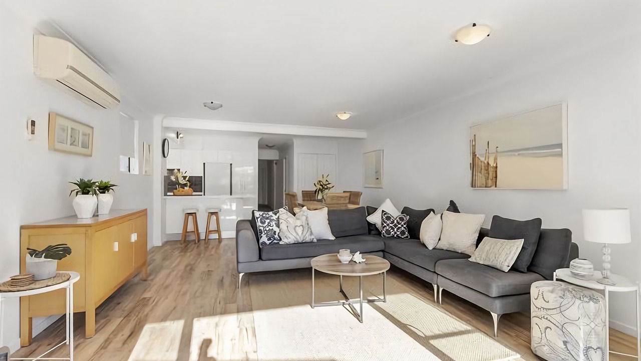 Photo of Livingroom in Denhams Beach