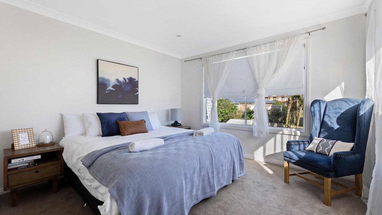 Photo of Bedroom in Mollymook Beach