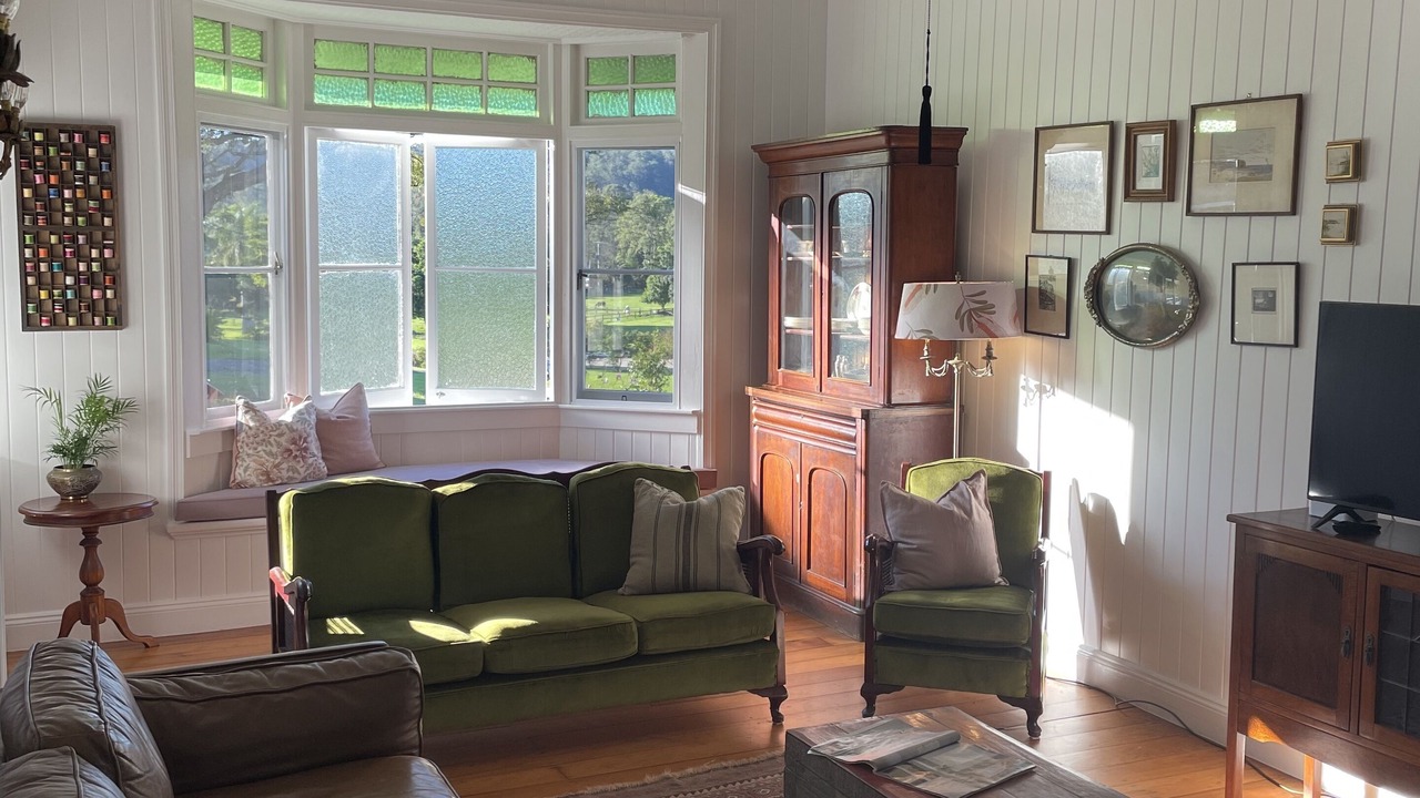 Photo of Livingroom in Tallebudgera