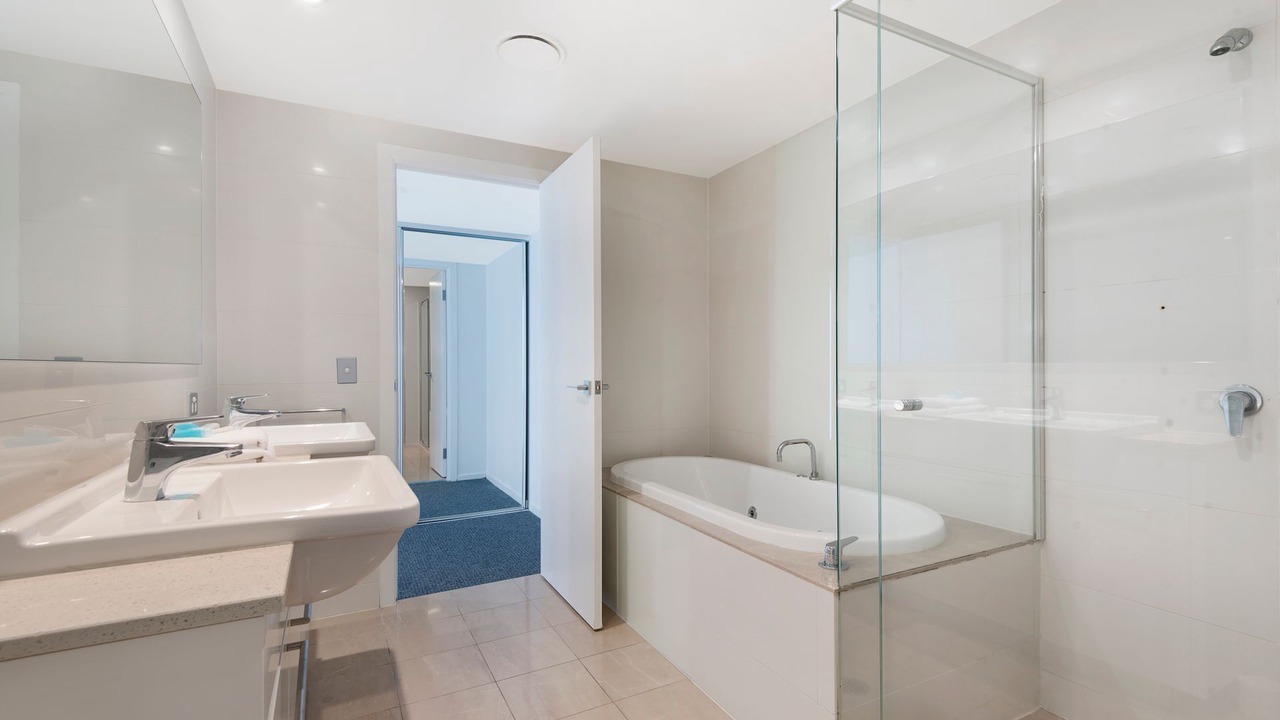 Photo of Bathroom in Broadbeach