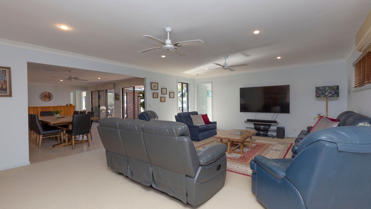 Photo of Livingroom in North Arm Cove