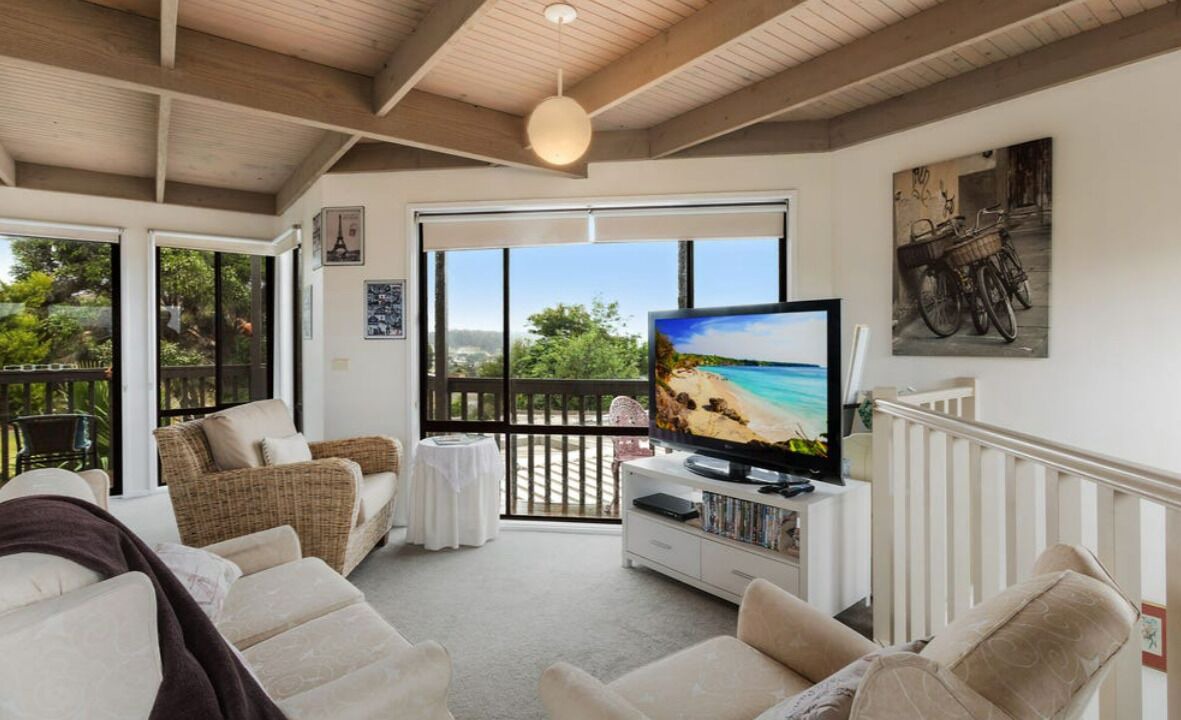Photo of Livingroom in Tura Beach