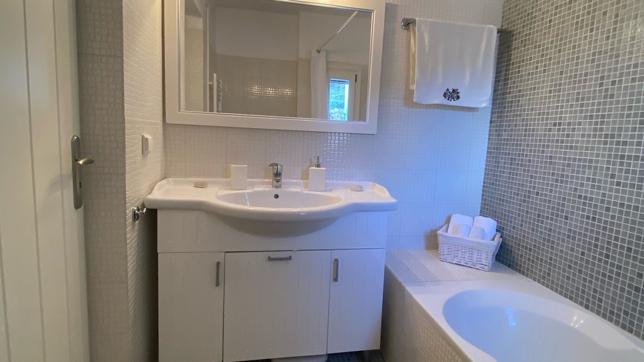 Photo of Bathroom in Paros