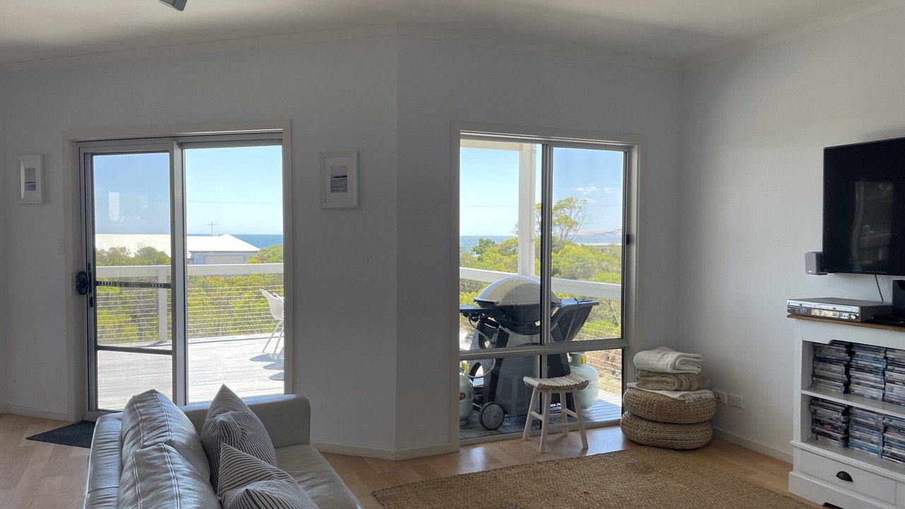 Photo of Livingroom in Island Beach