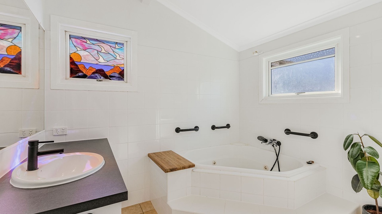 Photo of Bathroom in Tugun