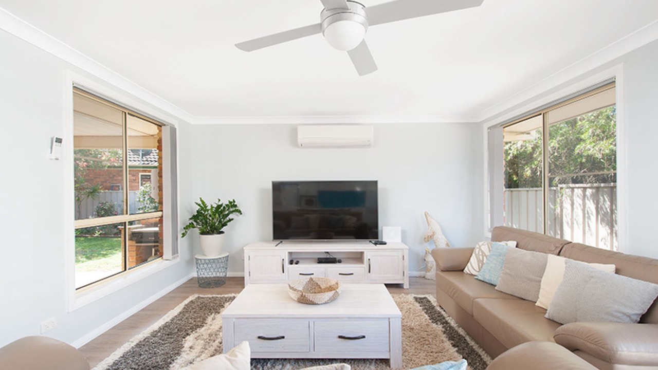 Photo of Livingroom in Fingal Bay