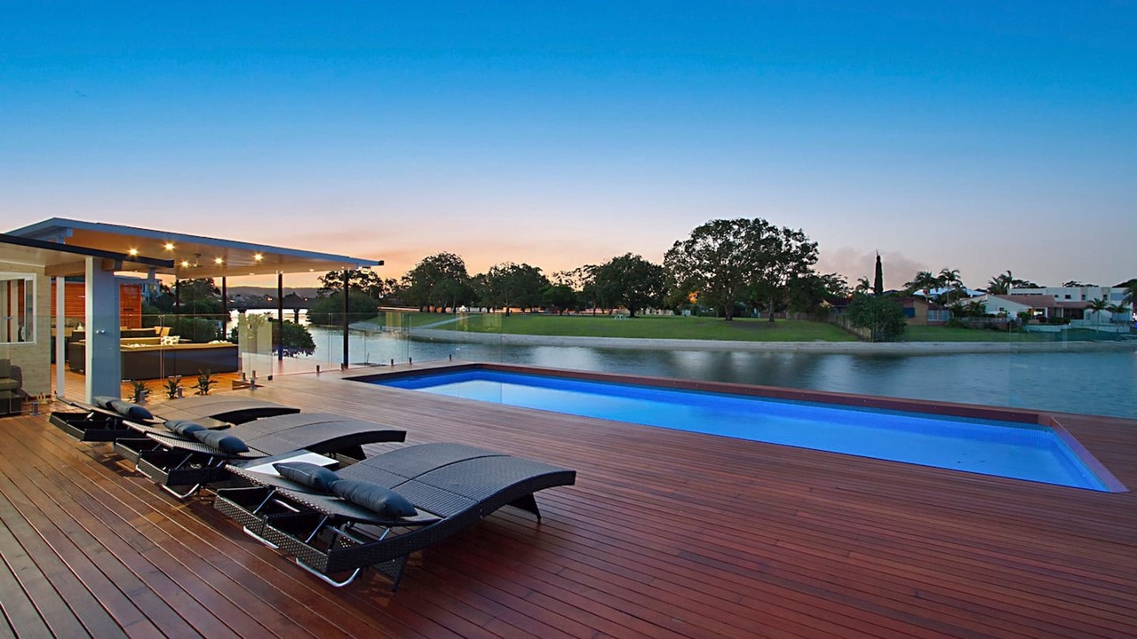 Photo of Outdoor in Broadbeach Waters