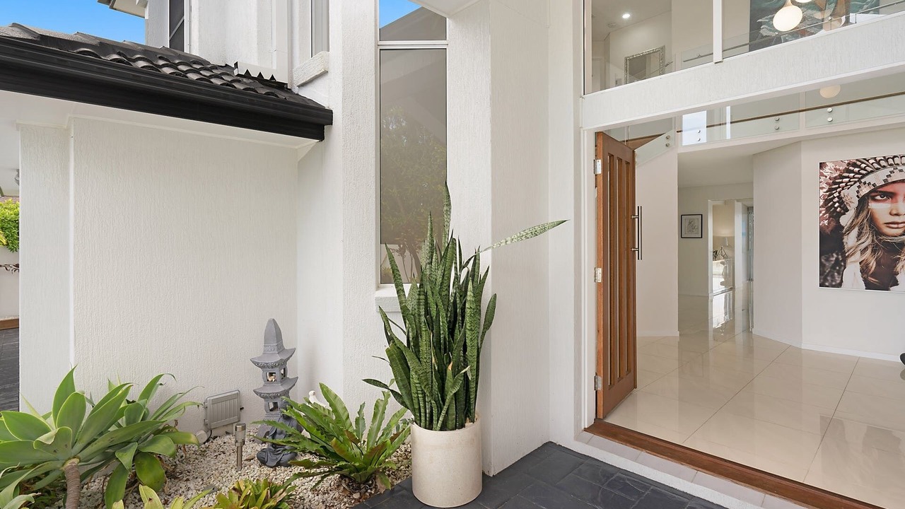 Photo of Outdoor in Broadbeach Waters