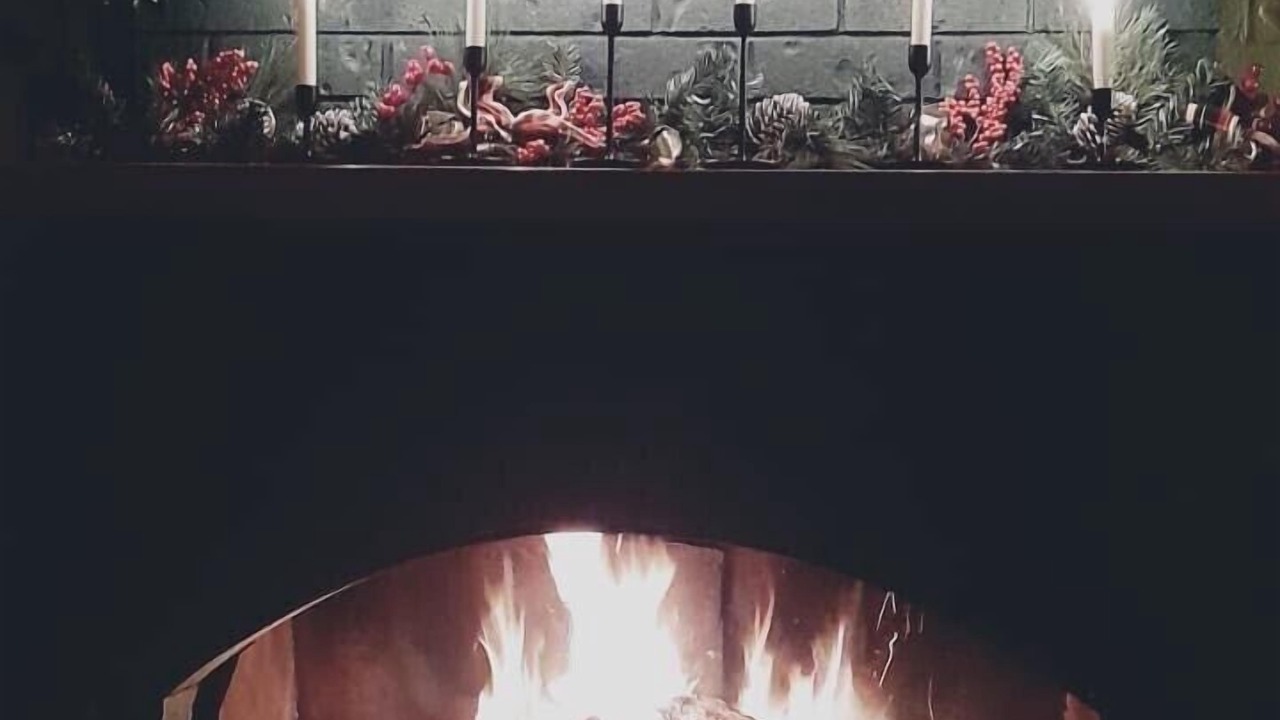 Photo of Livingroom in Sawmill Settlement