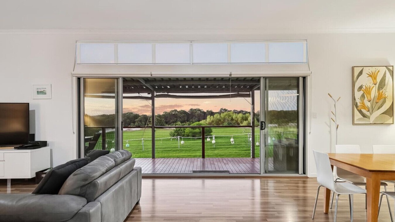 Photo of Livingroom in Ledge Point