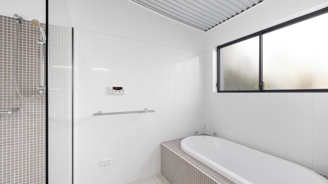 Photo of Bathroom in Korora