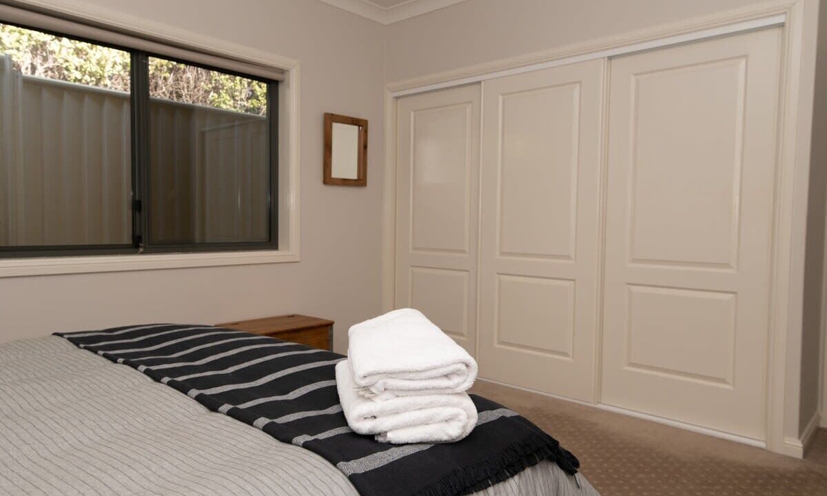 Photo of Bedroom in Orange