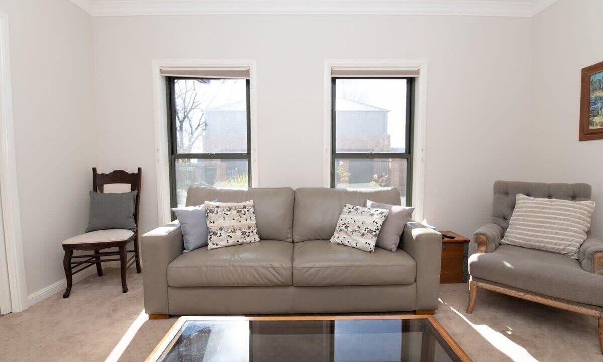 Photo of Livingroom in Orange
