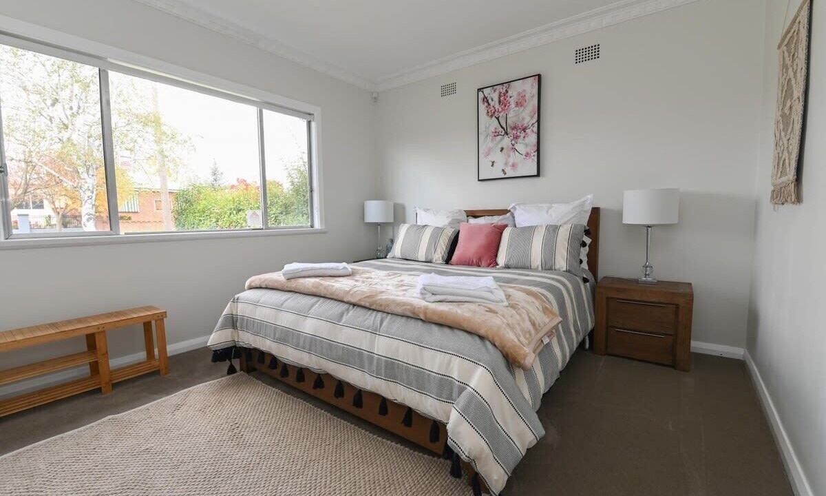 Photo of Bedroom in Orange