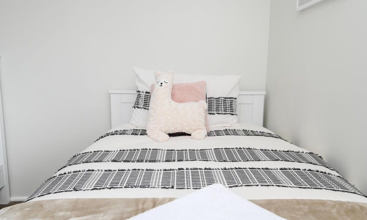 Photo of Bedroom in Orange