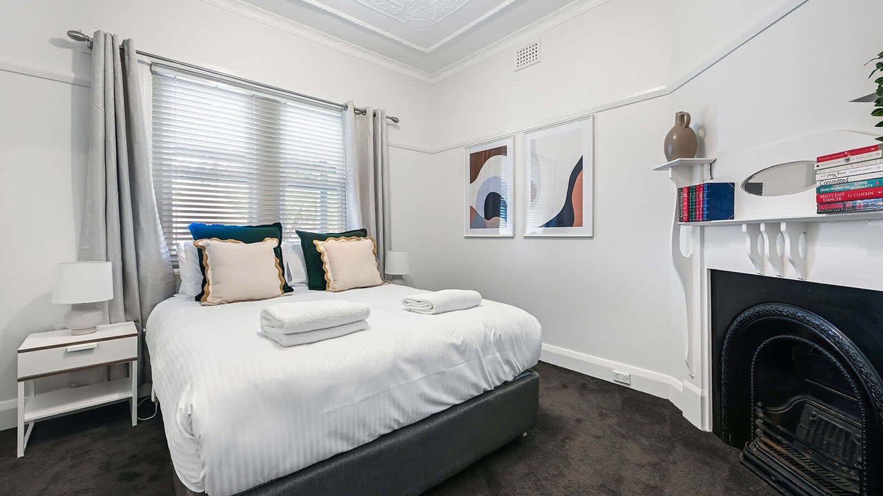 Photo of Bedroom in Orange